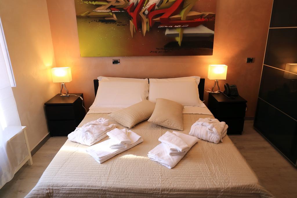 Mirko Luxury Inn Rom Exteriör bild
